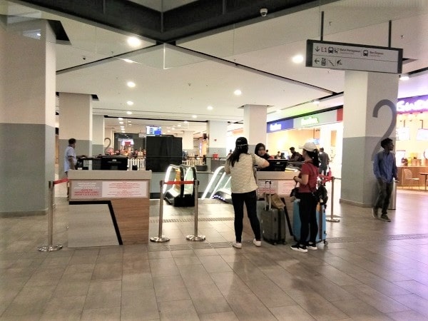 Check in Point to Express Bus Platform Check in Point to Express Bus Platform